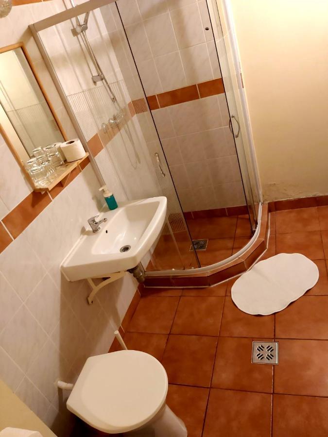 Hotel Stella Siófok Buitenkant foto